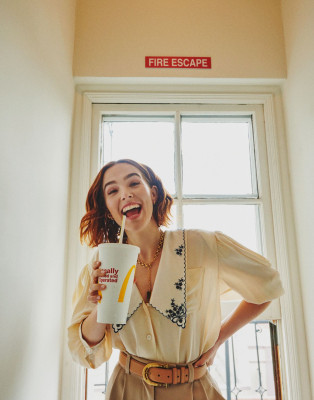 ZOEY DEUTCH for Sbjct Journal, February 2020