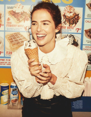 Zoey Deutch – InStyle Russia November 2019