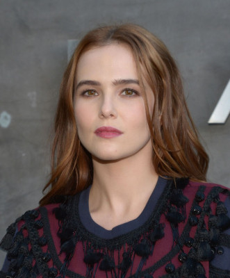 Zoey Deutch pic #788292