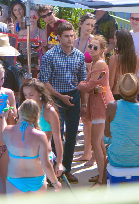 photo 11 in Zoey Deutch gallery [id812666] 2015-06-16 00:00:00