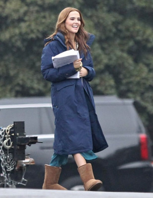 Zoey Deutch pic #788294
