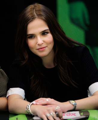 Zoey Deutch pic #698839