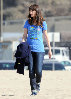 Zooey Deschanel pic #671091