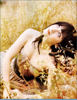 photo 25 in Deschanel gallery [id179100] 2009-07-23 00:00:00