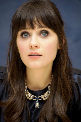 Zooey Deschanel pic #383755