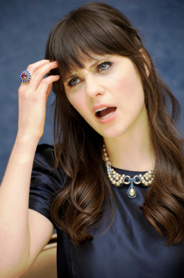 Zooey Deschanel pic #383756