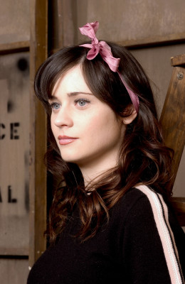 Zooey Deschanel pic #356315