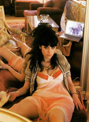Zooey Deschanel pic #304594