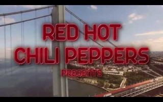Голый Энтони Кидис в новом клипе Red Hot Chili Peppers "Go Robot"