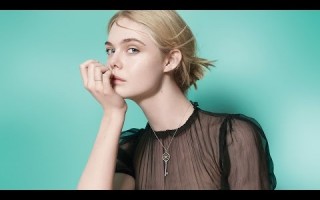 Эль Фаннинг и Люпита Нионго в рекламной кампании Tiffany & Co