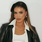 Camila Coelho Instagram Icon