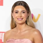 Dani Dyer Instagram Icon