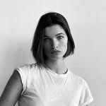 Julia Van Os Instagram Icon