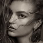 Olivia Brower Instagram Icon