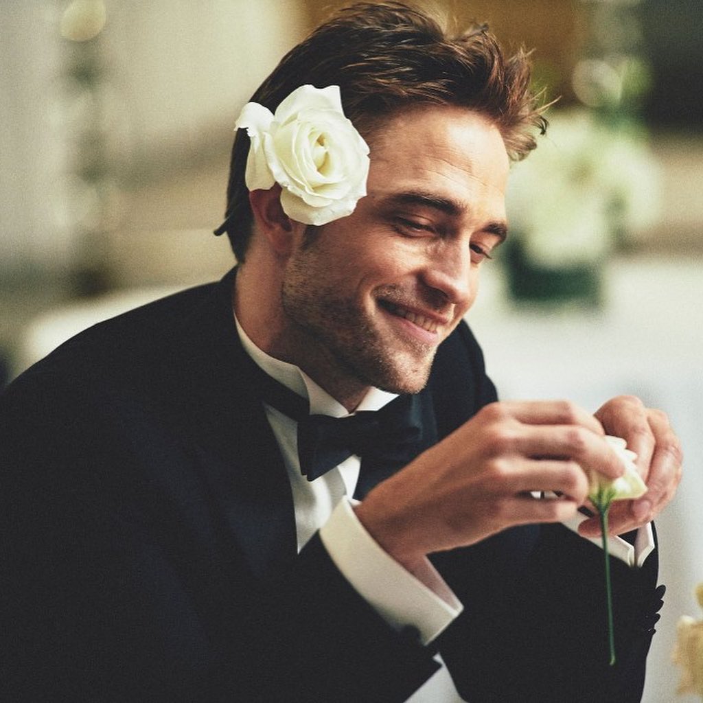 Robert Pattinson Robert Pattinson V Instagram Instagram Theplace