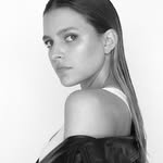 Sarah-Jeanne Labrosse Instagram Icon