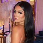Tati McQuay Instagram Icon