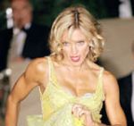 Мадонна пропагандирует религиозное учение каббала