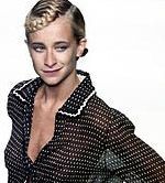 Лиа Вуд дебютировала в качестве певицы