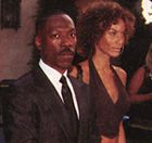 Эдди Мерфи не отдаст неверной жене ничего!