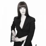 Роману «Комильфо» пророчат славу самой модной книги года