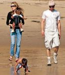 У Анджелины Джоли и Брэда Питта родилась дочь