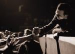 U2 популярнее Билла Клинтона