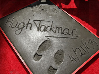 Хью Джекман оставил след на Аллее cлавы Голливуда