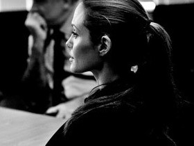 Анжелина Джоли пыталась покончить с собой?