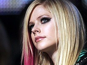 Аврил Лавин выпускает детскую линию одежды