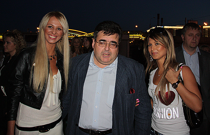 Знаменитости на вручении премии "Лицо месяца"