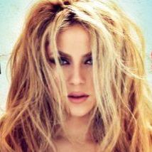 Из-за обложки нового альбома Шакиры судится компания Sony