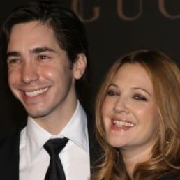 Дрю Бэрримор и Джастин Лонг помолвлены