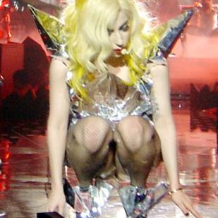 Помоутеры объясняют упадок сил Lady GaGa на концерте в Новой Зеландии