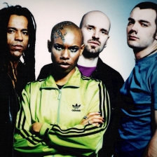 Skunk Anansie записали первый альбом за 11 лет