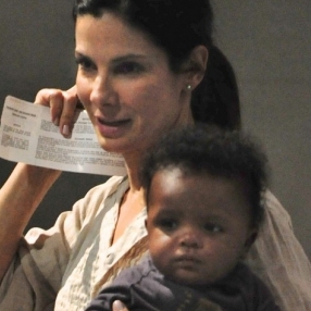 Сандра Баллок и ее малыш