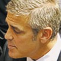 Клуни устроил шоу в суде