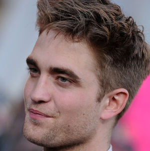 Роберта Паттинсона чуть не раздавила слониха на съемках фильма