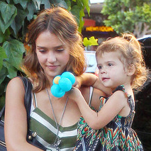 Джессика Альба с дочерью Онор