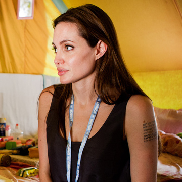 Анджелина Джоли на границе Туниса и Ливии