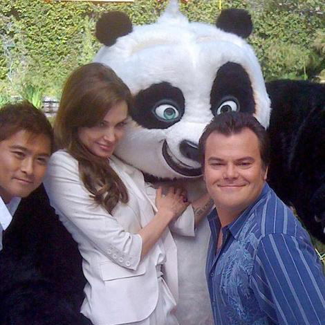 Анджелина Джоли промоутирует «Кунг-фу Панду — 2»