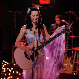 Кэти Перри стала фаворитом премии MTV VMA 2011