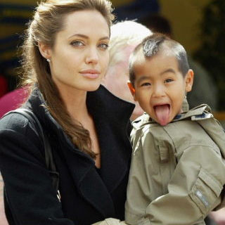 Приемный сын Джоли и Питта дебютирует в кино