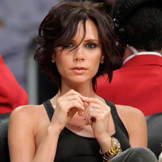 Виктория Бэкхем села на диету, чтобы вернуть себе прежние формы к Неделе Моды