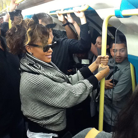 Рианна прокатилась в лондонской подземке