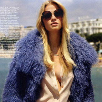 Лара Стоун в Vogue UK