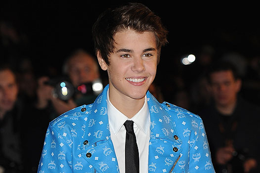 Джастин Бибер покупает особняк для Селены Гомес