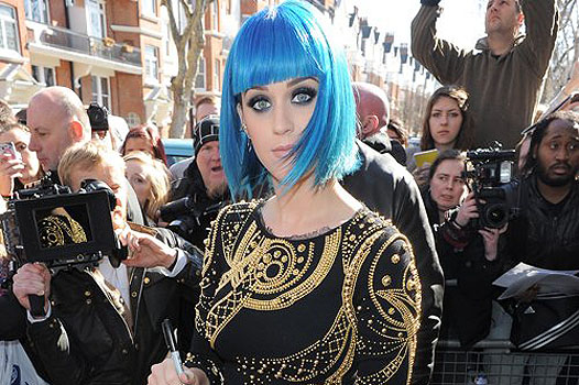 Кэти Перри в образе Мальвины 