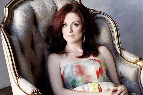 Джулианн Мур стала британкой