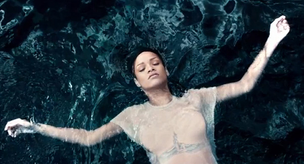 Представляем новый клип Рианны